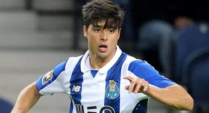 世界杯手机观看-特谢拉来津门虎的传闻正式结束！已官宣去希腊球队效力，引发热议