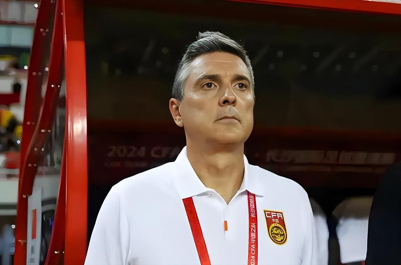 世界杯手机观看-意外！安东尼奥带领U23国足表现不俗，为何足协没官宣跟他续约