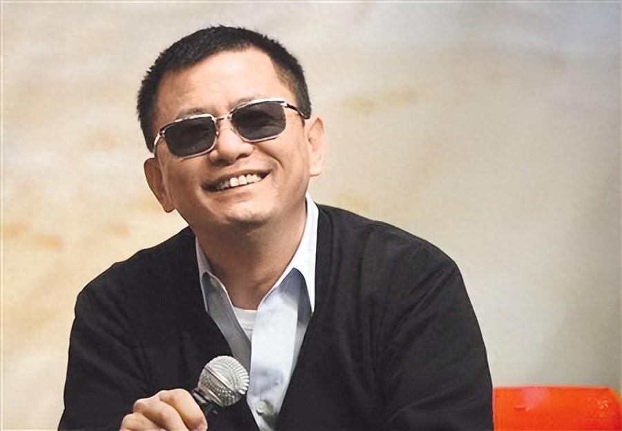 世界杯直播软件下载-陪玩陪睡不够！集体开嫖、舔手指、目无王法，阴暗面彻底藏不住了