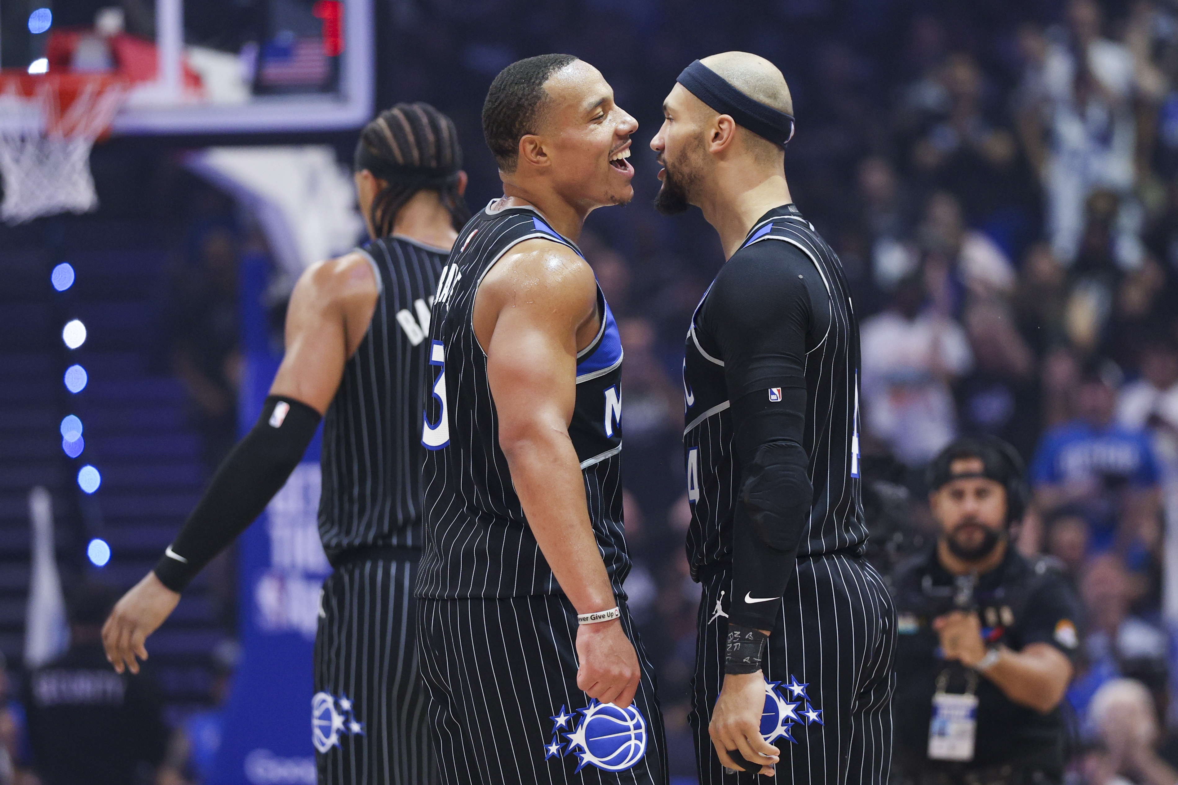 世界杯直播软件下载-NBA彩经：魔术淘汰活塞 骑士擒下猛龙晋级 火箭将湖人拖入抢七